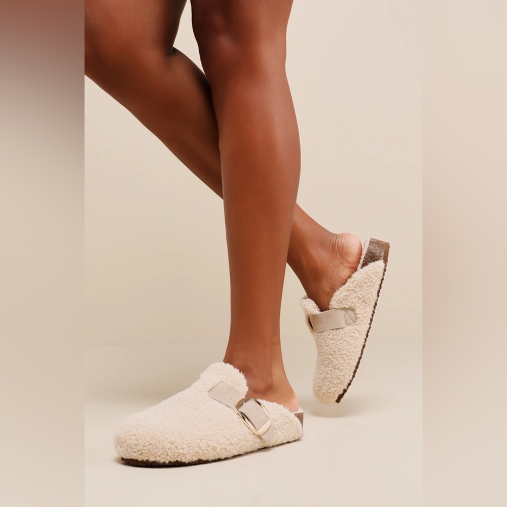 Steve Madden Cuddle Shearling Mule